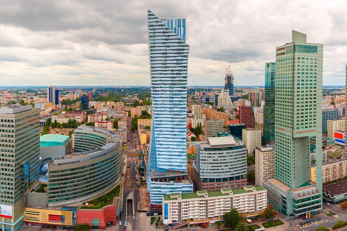 Сучасна Варшава – Хмарочоси та модні райони фото