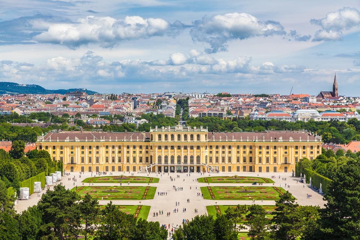 Дворец Шёнбрунн (Schönbrunn Palace) фото