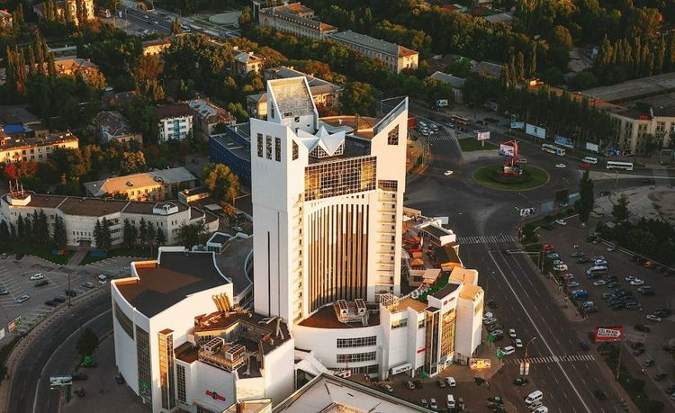 Рівне — Кишинів 