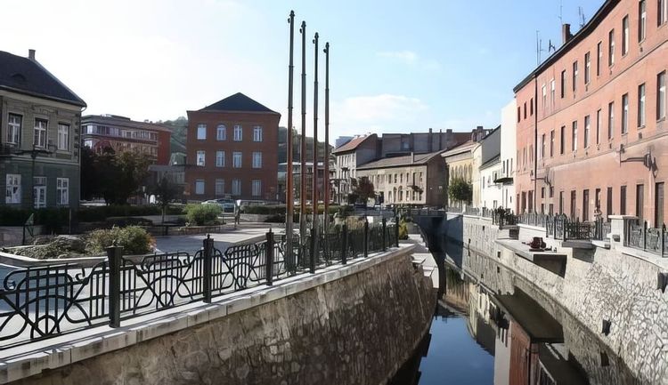 Трансфер таксі в Мішкольц (Угорщина)